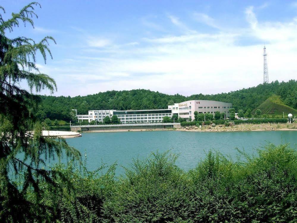 Dolton Resort Tongshenghu Changsha Exterior photo