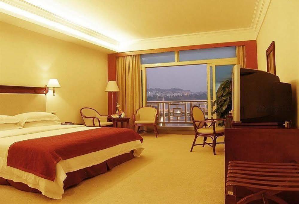 Dolton Resort Tongshenghu Changsha Exterior photo